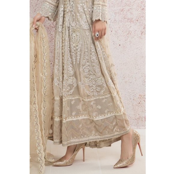 Maria B Off White / Beige Dress with Beautiful Embroidery (3 piece suit) - Picture 3 of 15